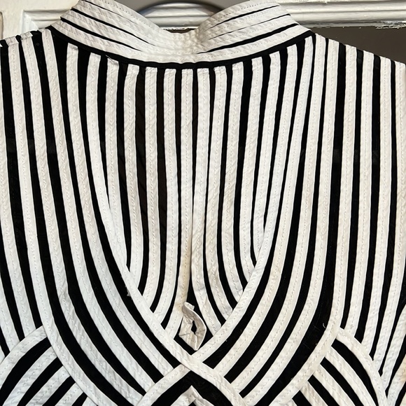 Alexandra Rosati Zip Vest - Picture 7 of 7